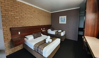 Sarina Motor Inn