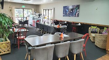 Sarina Motor Inn