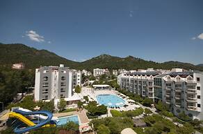 Luna Beach Hotel & Spa