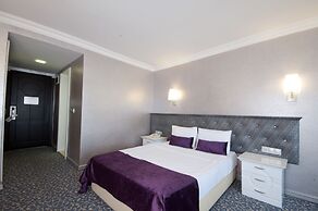 Luna Beach Hotel & Spa