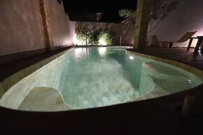 Villa Cantika Resort