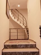 The Lola Hotel