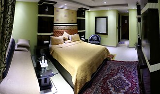 Hotel Raj Mandir
