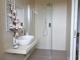 Venus Suites