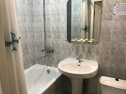 AMAKS Tourist hotel