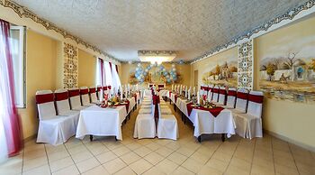 AMAKS Tourist hotel