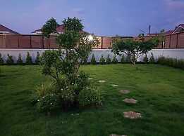 Baan Dear Home Stay