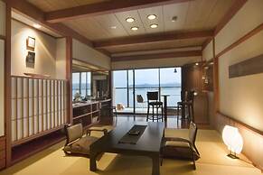 Naniwa Issui