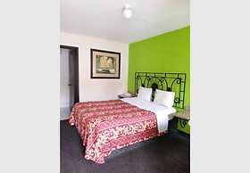 Hotel El Descanso Inn