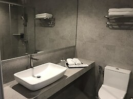 Frame Hotel