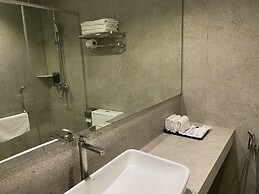 Frame Hotel