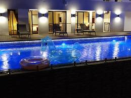 W3 Hotel