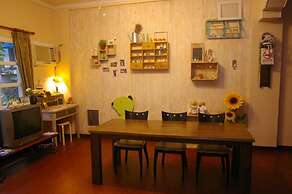 Riverbank Cottage