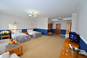 O'Azamat Hotel