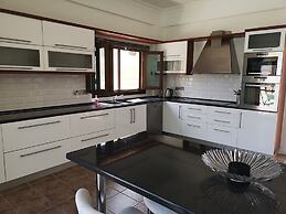Stunning Private Villa - Beautiful Gardens & Pool