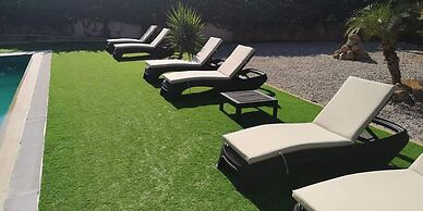 Stunning Private Villa - Beautiful Gardens & Pool