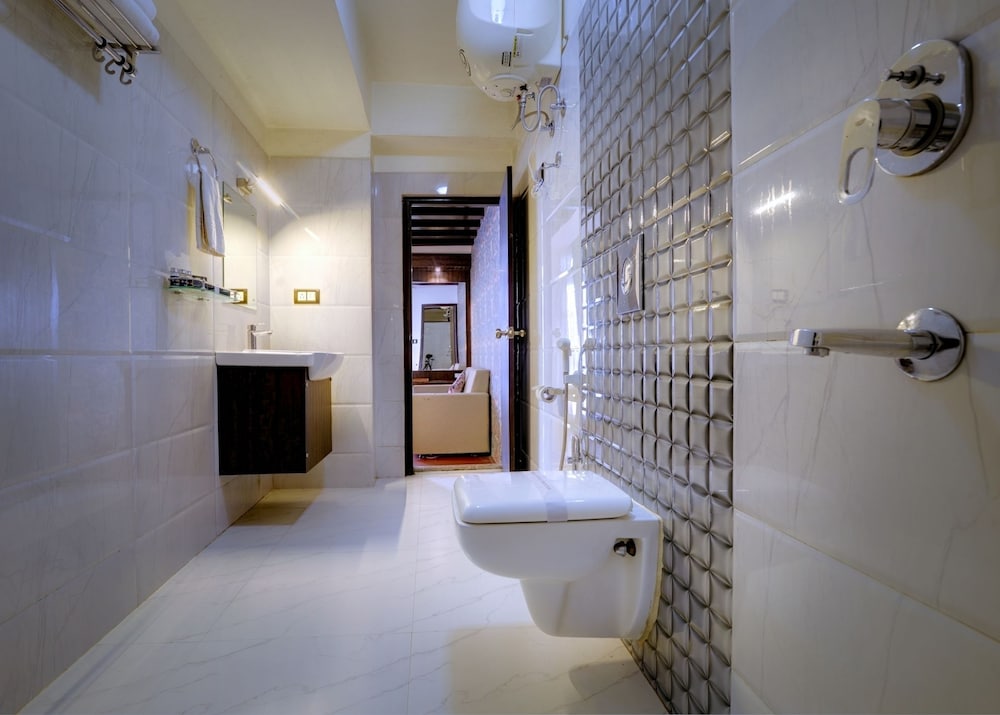 Udaan Olive Hotel & Spa Pelling
