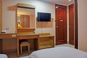 OYO 671 Hotel Capitol