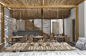 Arco Solium Suites