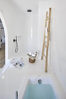 Arco Solium Suites