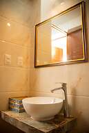 Cusi Hotel