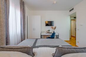Hotel Pax
