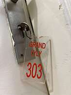 Grand Lyly Hotel
