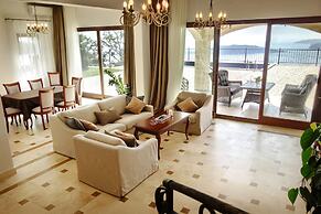 Oak Leaf Residences