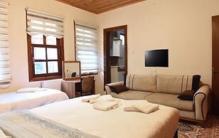 Oz Butik Otel Antik Kent Myrleia