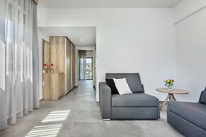 Iris Hotel