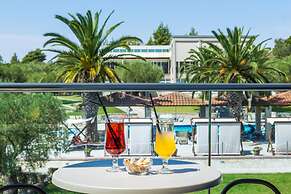 Iris Hotel