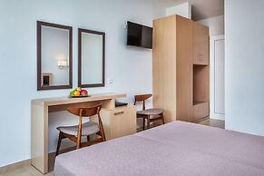 Iris Hotel