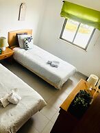 Cosy T1 at Vale Centianes Beach