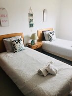 Cosy T1 at Vale Centianes Beach