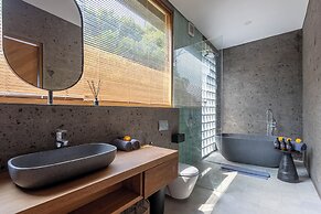 Balian Surf Villas