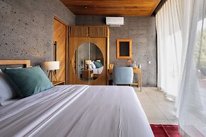 Balian Surf Villas