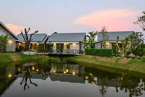 Loftpical Resort