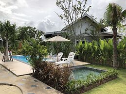 Loftpical Resort