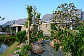 Loftpical Resort