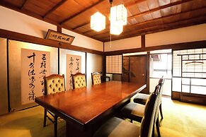 Kongo Sanmaiin
