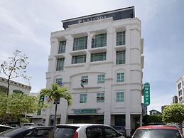 OYO 892 Hotel Grand Nadia