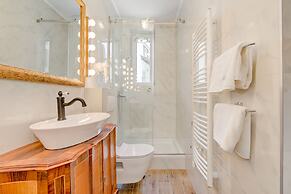 Le Monde Luxury Accommodation