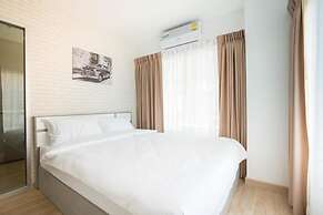 The Lux Ladprao 10