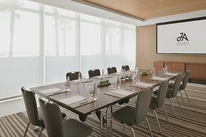JA Lake View Hotel, Dubai