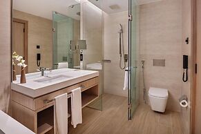 JA Lake View Hotel, Dubai