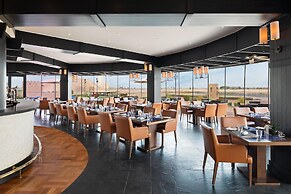 JA Lake View Hotel, Dubai