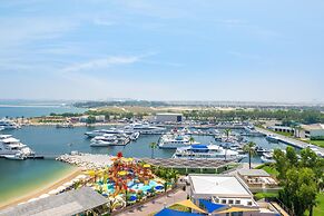 JA Lake View Hotel, Dubai