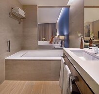 JA Lake View Hotel, Dubai