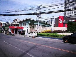 8th Street Hostel