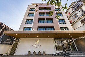 P18 Hotel